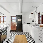 בית נופש Awesome In With Kitchen *